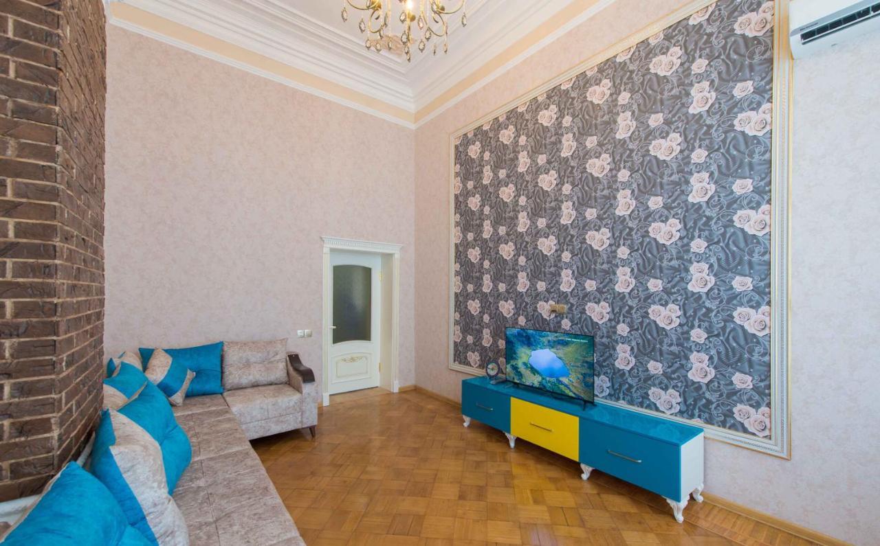 Stay Inn Lovely City Center Apartment バクー エクステリア 写真